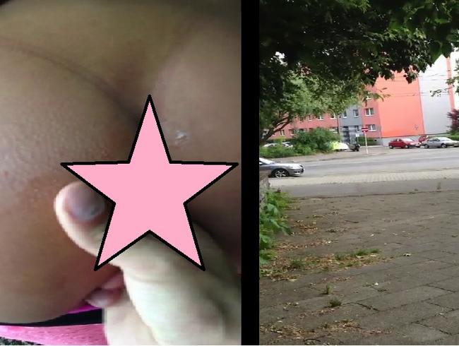 xX PARIS DELUXXXE Xx Porno Video: ! KRASS ! VOM FUSSGÄNGER GEFINGERT !